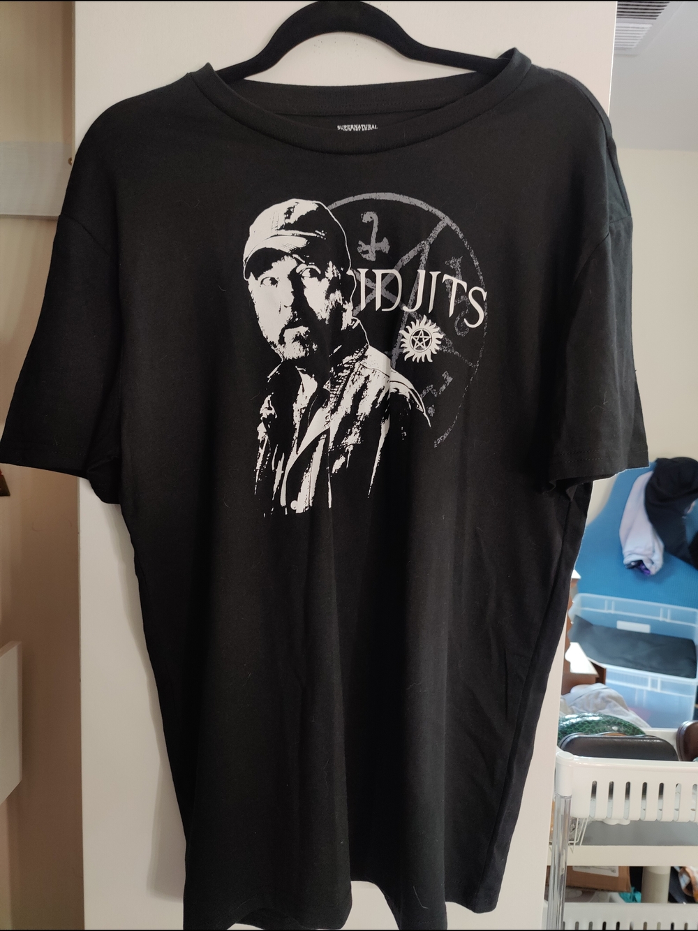 Graphic Unisex Supernatural T‑Shirt - Idjits Bobby Singer Large